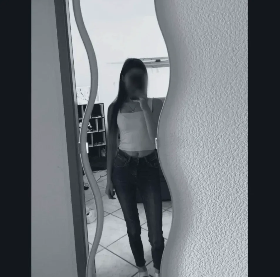 Linda, 25
