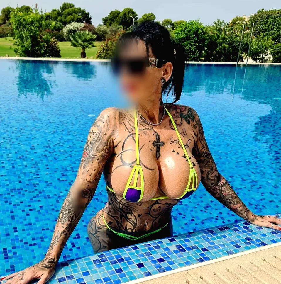 Michelle, 39