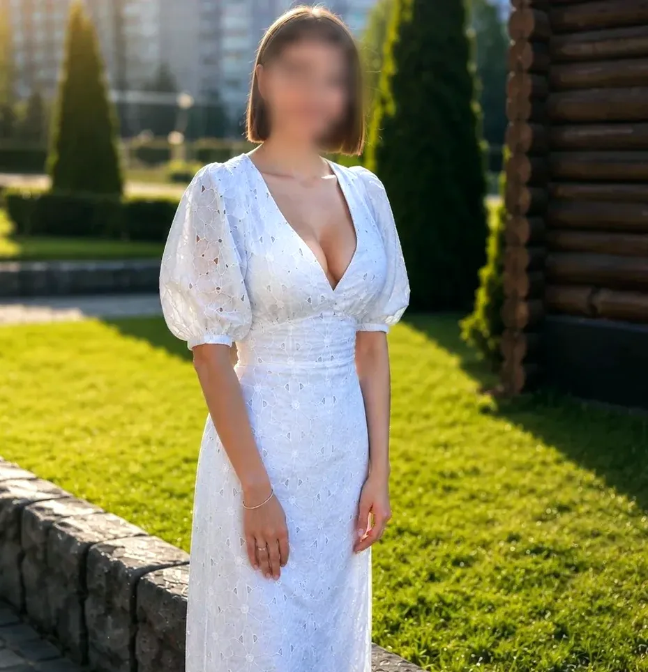 Nele, 26