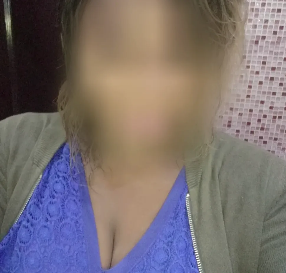 Paula, 27